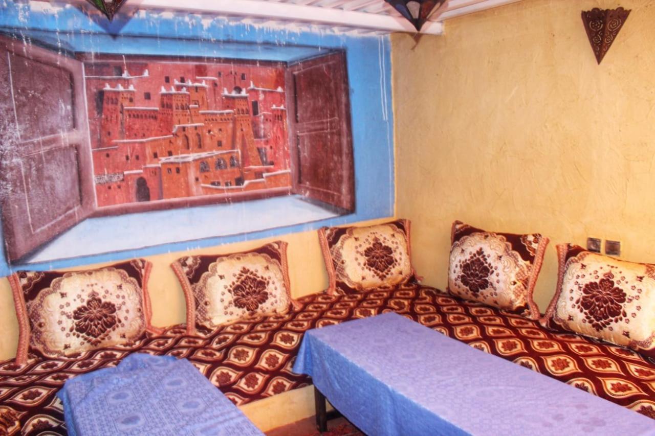 Auberge Et Hotel Les Amis Tafraout Luaran gambar